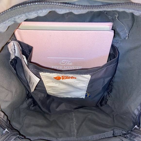 Fjällräven Kånken Mini in Super Grey - Picture 8 of 8